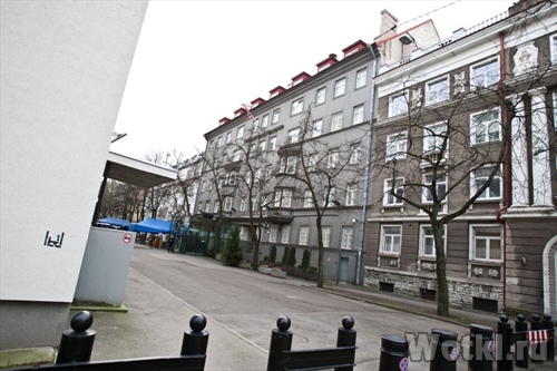 Эстонские СМИ узнали о слежке американцев за людьми рядом с посольством США в Таллине